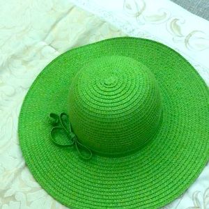 Beautiful green hat for the summer